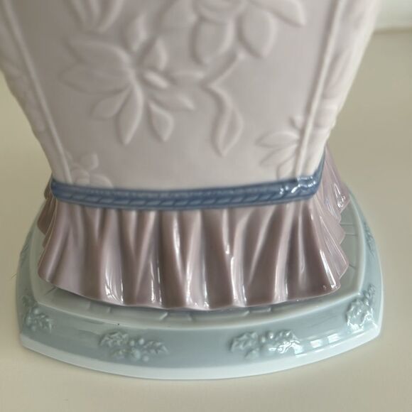 Lladro 6667 Visions of Sugarplums Tthe Night Before Christmas Collection EUC - Picture 14 of 16